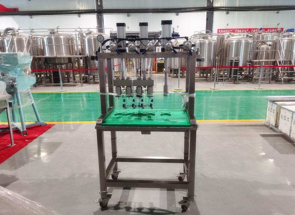 Manual Type 4 Head Glass Bottle Filling